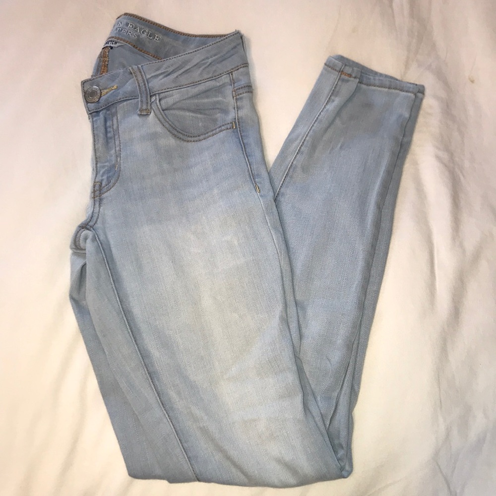 American Eagle Light Wash Jeans
